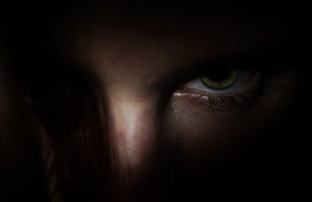 Hon anställde en psykopat Hon anställde en psykopat